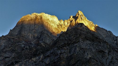 Dawn in the himalayas