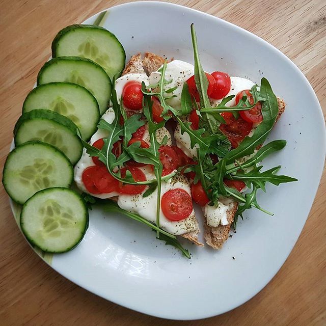 food, food and drink, indoors, freshness, healthy eating, plate, still life, table, ready-to-eat, vegetable, high angle view, directly above, serving size, salad, meal, tomato, cucumber, slice, close-up, served