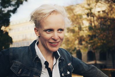 Portrait of smiling young woman