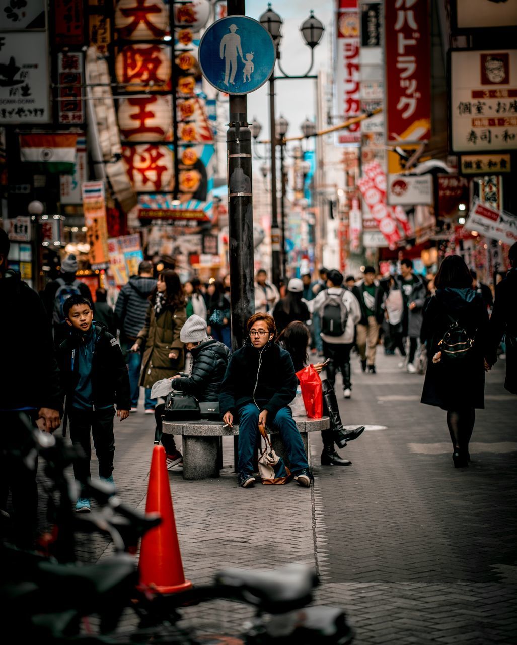 city, architecture, street, real people, building exterior, city life, group of people, walking, built structure, women, lifestyles, adult, men, city street, transportation, people, crowd, selective focus, day, outdoors