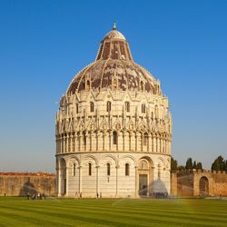 Baptistery view in piazza dei miracoli