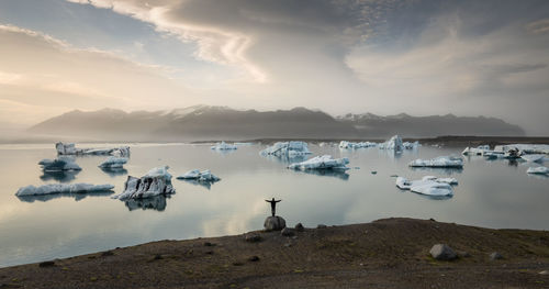 Overlooking panoramic view of jokulsarlon, glacier lagoon, iceland