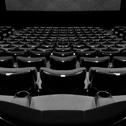 Row of objects in row