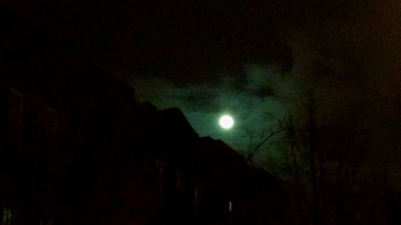 night, moon, sky, beauty in nature, dark, scenics, low angle view, tranquility, silhouette, tranquil scene, nature, astronomy, full moon, illuminated, dusk, moonlight, idyllic, weather, outdoors, cloud - sky