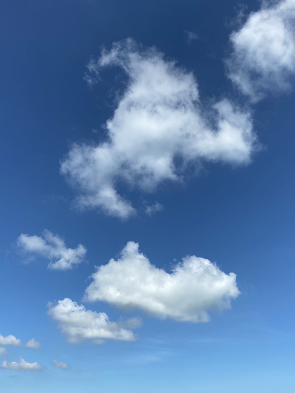 LOW ANGLE VIEW OF CLOUDS IN SKY