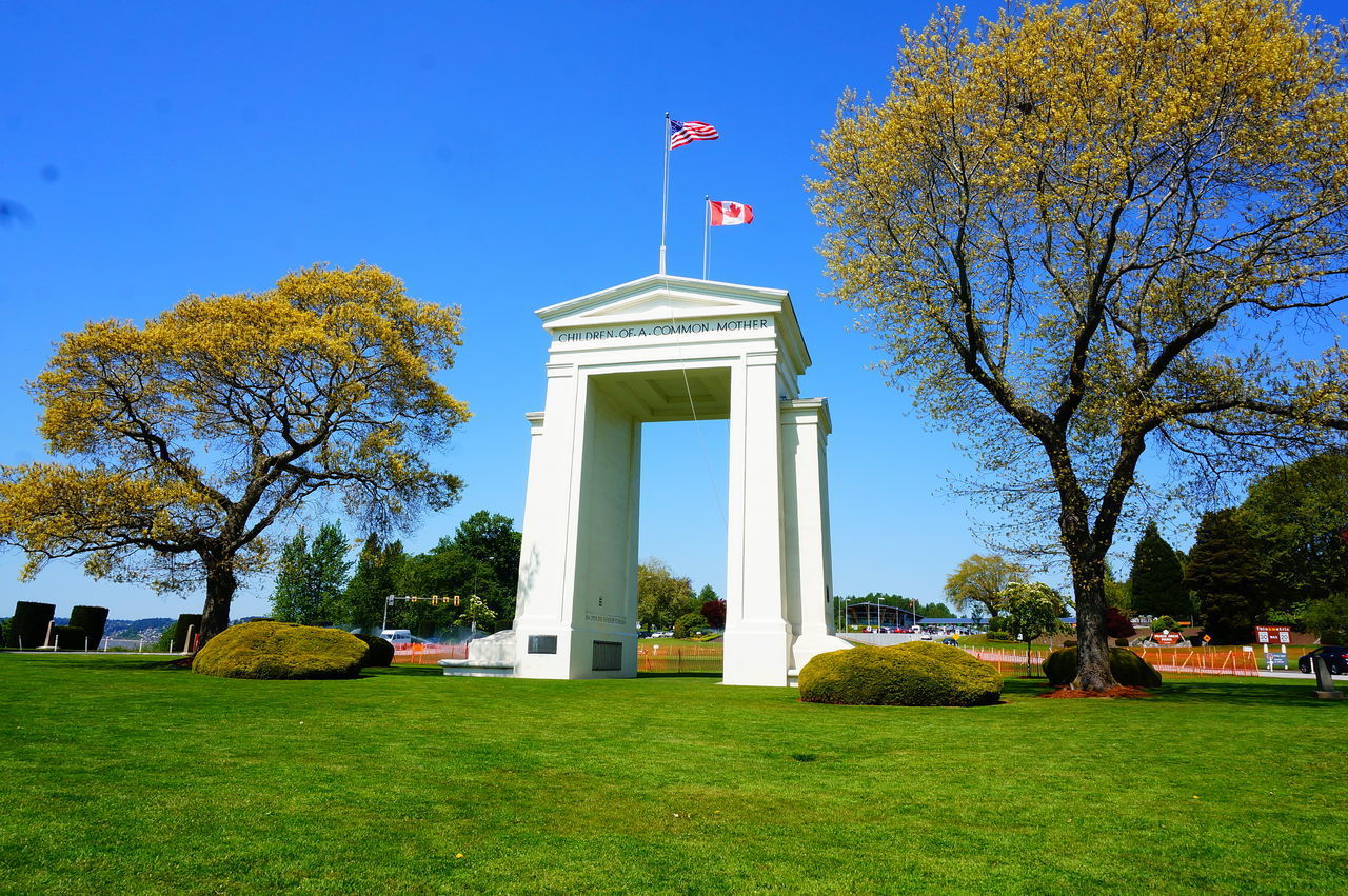 GAZEBO IN PARK