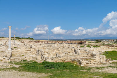 Old ruin building against cloudy sky