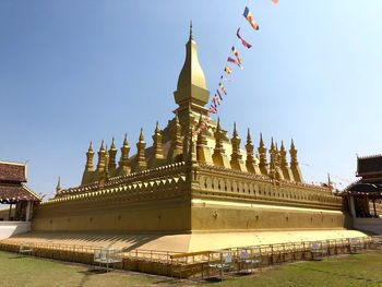 Laos vientiane pha that luang