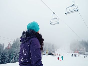 Overhead cable car in winter