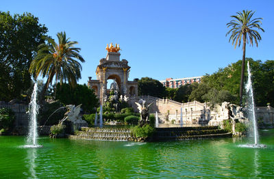 Fountain at parc de la ciutadella in city