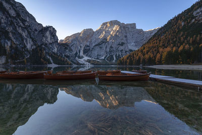 Reflection of mountains in lake against sky