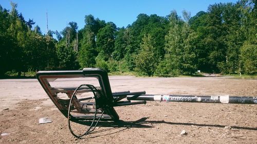 Empty bench in park