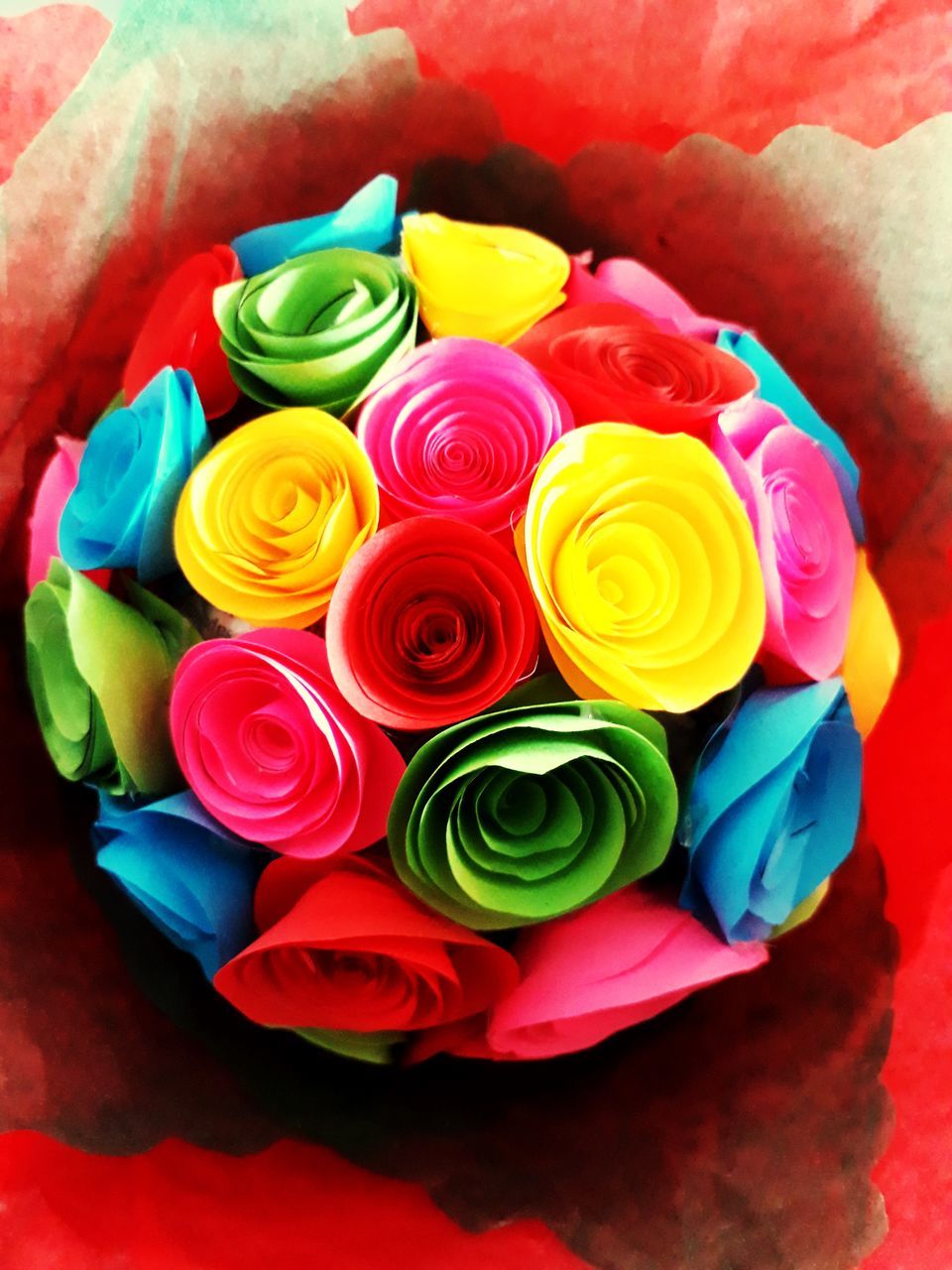HIGH ANGLE VIEW OF MULTI COLORED ROSES ON BOUQUET
