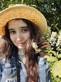 Portrait of beautiful young woman