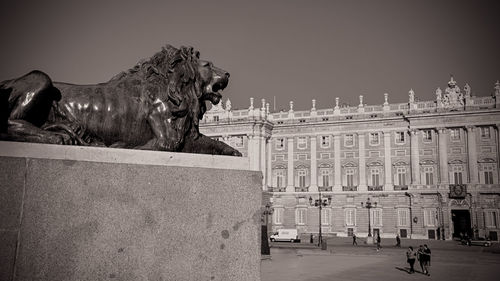 Statue in city