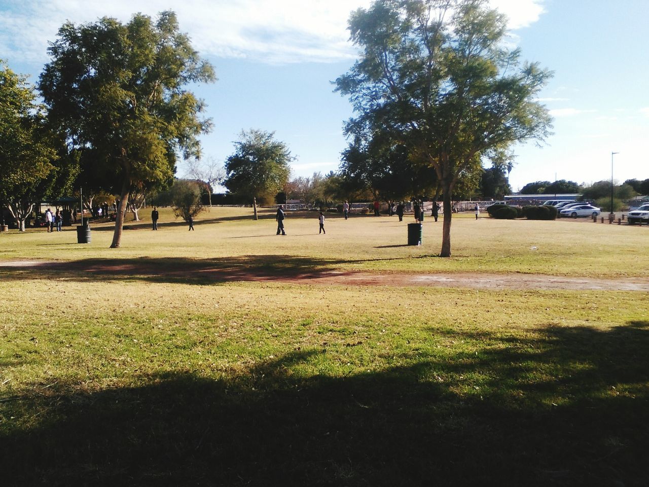 Al parque a divertirnos .