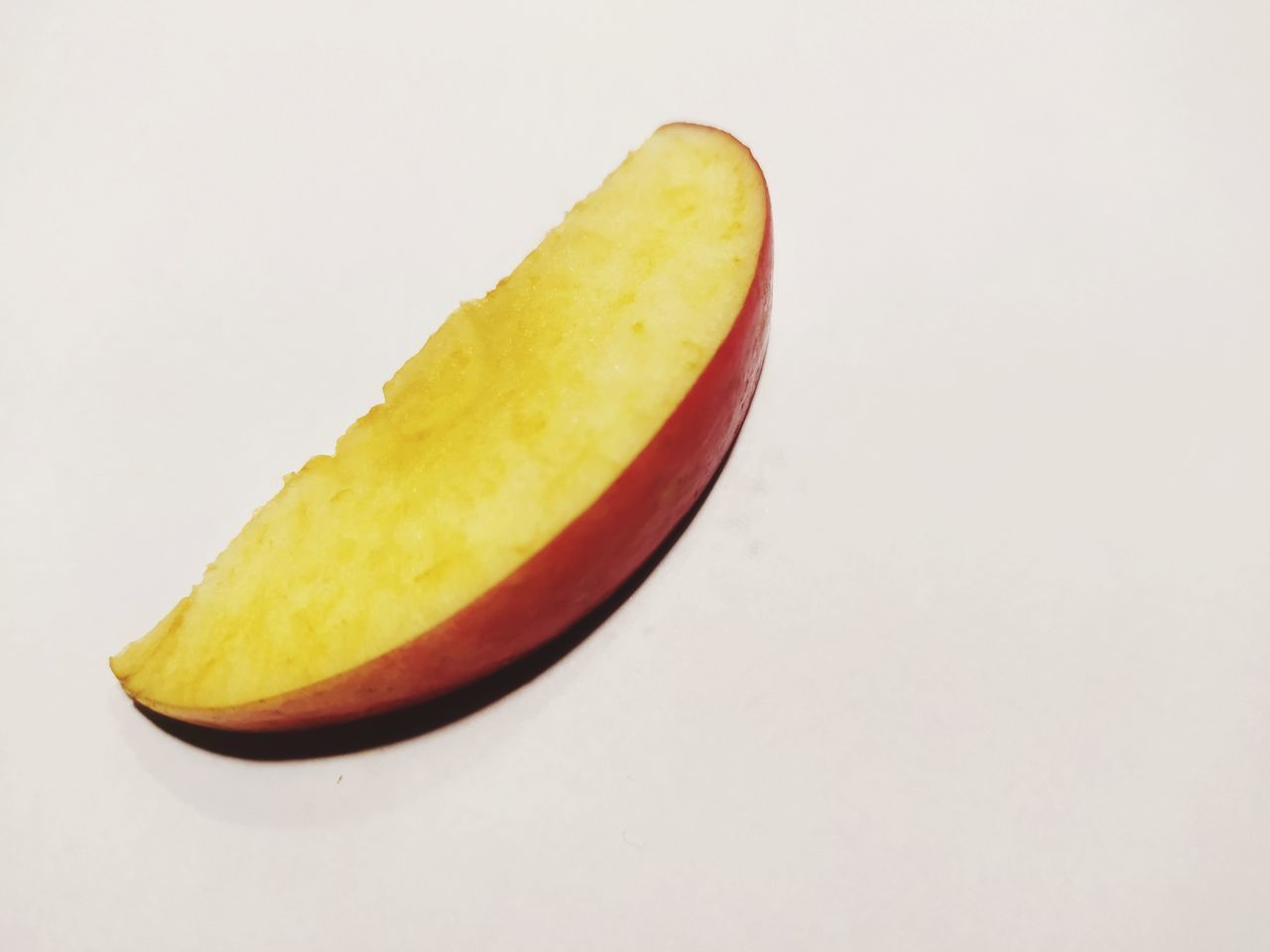 fruit, produce, plant, food and drink, food, healthy eating, yellow, studio shot, banana, wellbeing, white background, indoors, freshness, single object, no people, copy space, cut out, vegetable, close-up, still life, sweet food