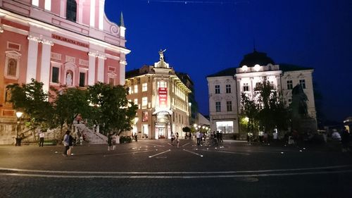 Buildings in city