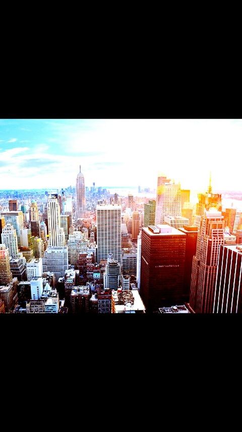 VIEW OF CITYSCAPE AGAINST SKY