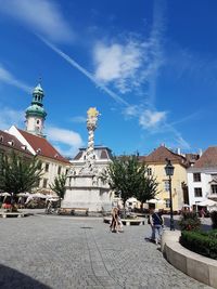 View of fountain with building in background
