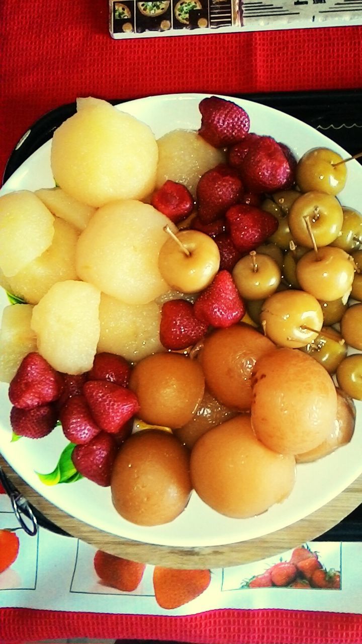 food and drink, food, freshness, indoors, fruit, healthy eating, still life, sweet food, ready-to-eat, strawberry, high angle view, plate, bowl, table, close-up, indulgence, dessert, no people, directly above, slice