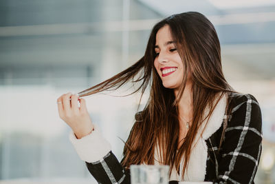 Portrait of woman smiling