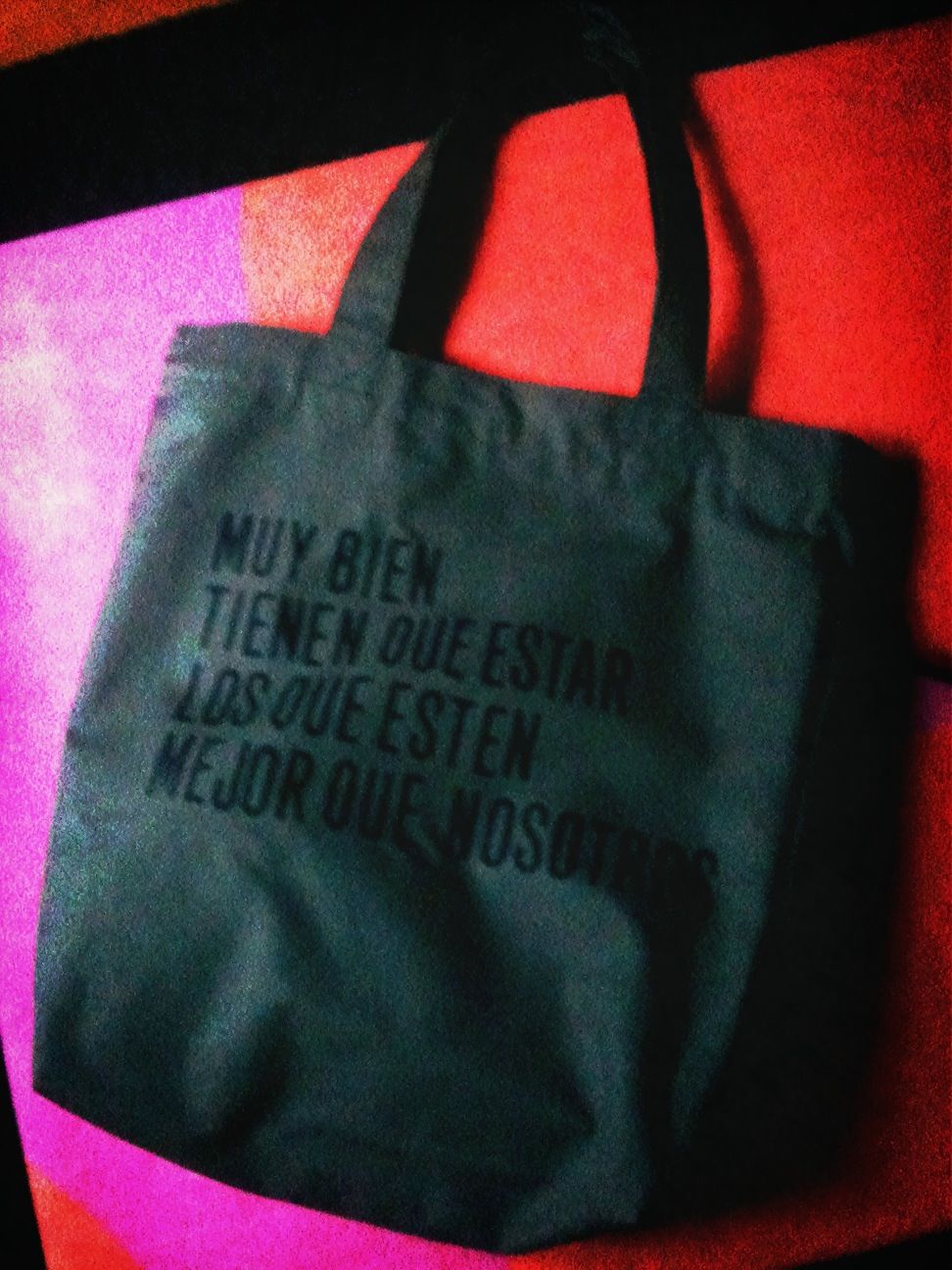 O meu bolso dío todo!