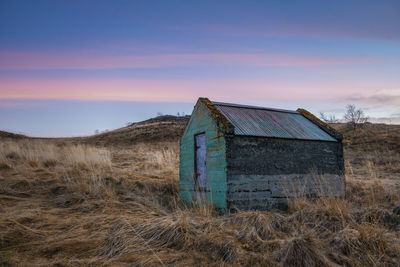 Abandoned hut in iceland