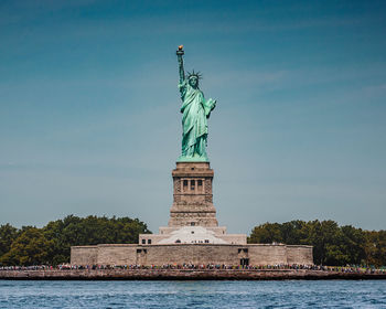 Statue of liberty against sky