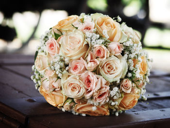 Close-up of rose bouquet on table