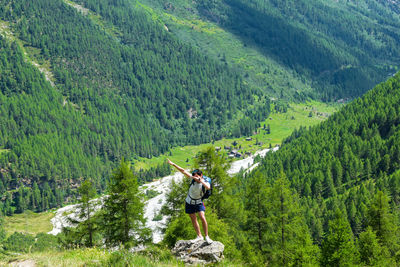 Hike to blue lake of arolla