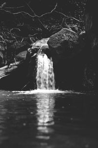 Waves splashing on rocks