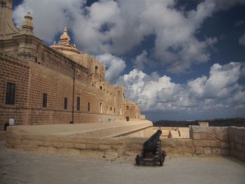 View of fort against cloudy sky