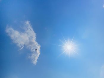 View of vapor trail in sky