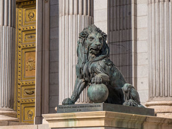 Statue of historic building