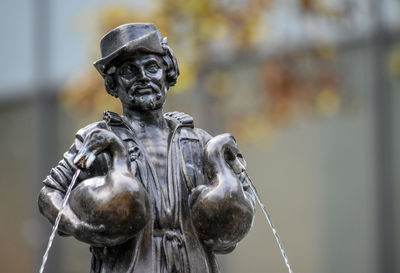 Gänsemännchenbrunnen weimar , gosse man fountain. 