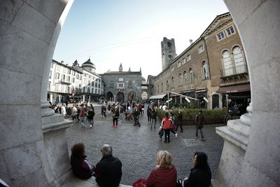 Tourists looking at city