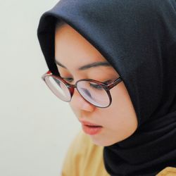 Close-up portrait of young woman