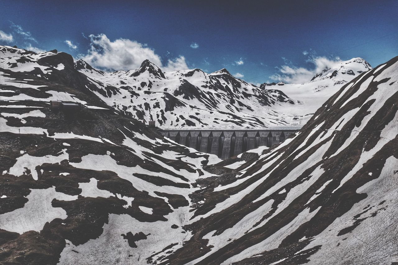 mountain, snow, sky, cold temperature, winter, tranquil scene, tranquility, mountain range, scenics, beauty in nature, landscape, nature, cloud - sky, season, cloud, blue, non-urban scene, snowcapped mountain, day, sunlight