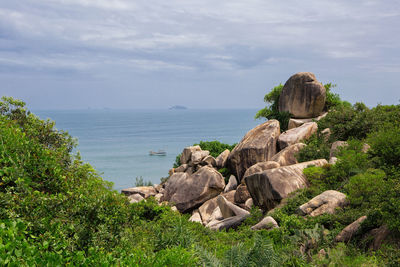 Scenic view of cloudy sky over sea