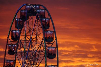 Ferris wheel at sunset