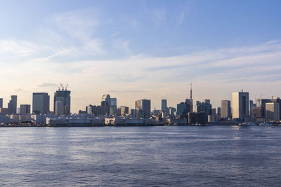 View of the tokyo bay during the day from the rainbow bridge in odaiba. landscape orientation.