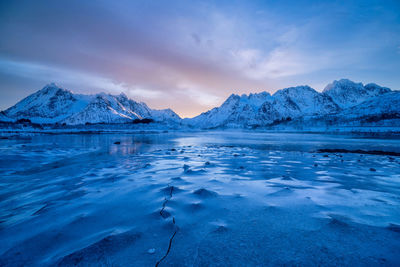 Cracking cold ii lofoten - norway