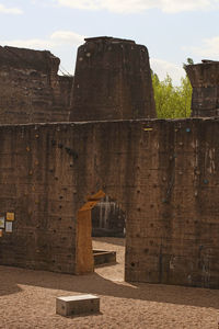 Old ruin building against sky