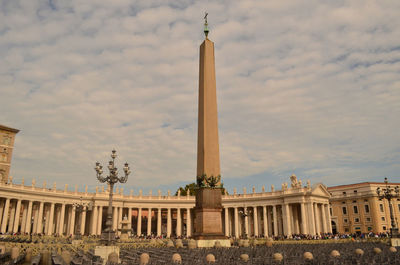 Beautiful monument in the center of st peters square