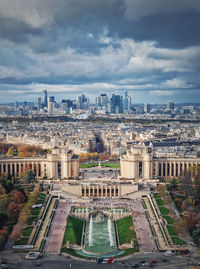 Sightseeing aerial view of the trocadero area and la defense metropolitan district at the horizon