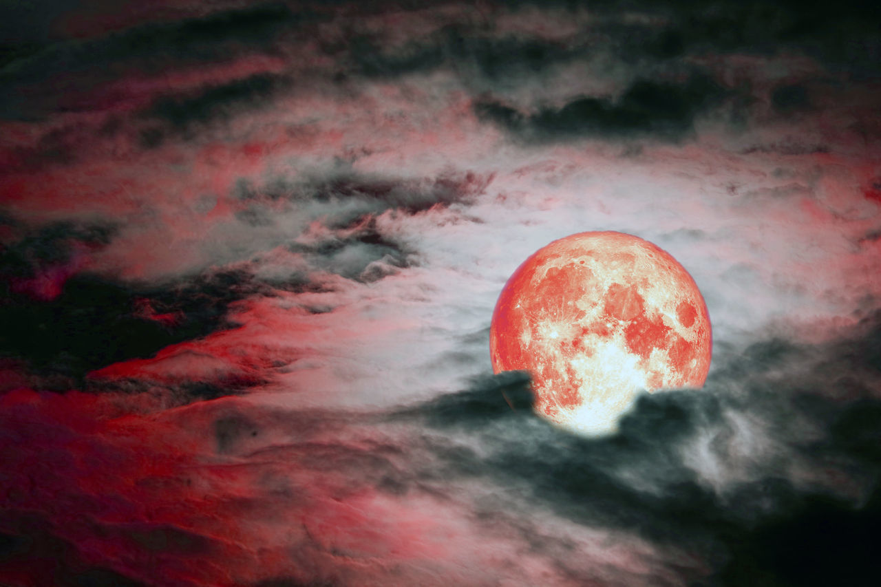 CLOSE-UP OF HEART SHAPE AGAINST SKY AT NIGHT