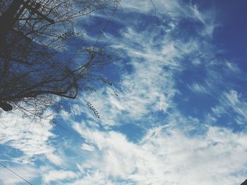 Low angle view of cloudy sky