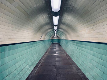 Diminishing perspective in a tunnel