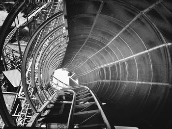 Rollercoaster track in tunnel